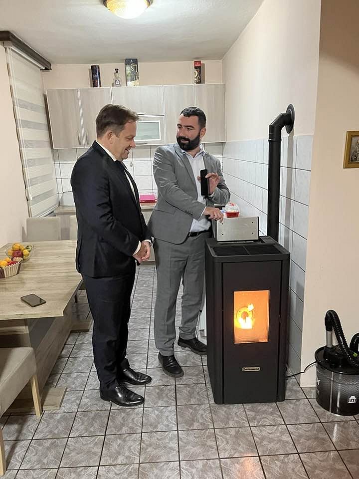 576538957_24643507088664308_8334951142791775813_n